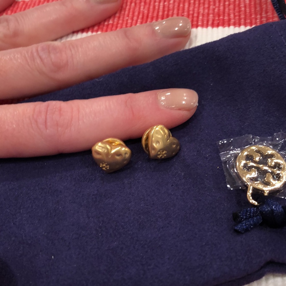 Tory Burch Hammered Heart Stud Earrings